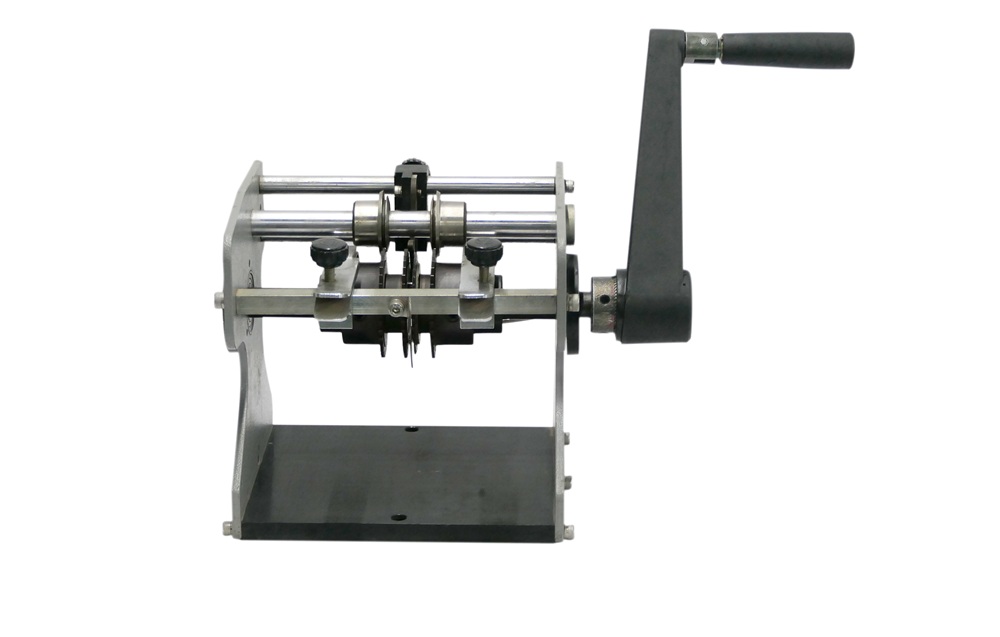 Manual Forming for Taped Axials (Vertical) – MAP 301 V