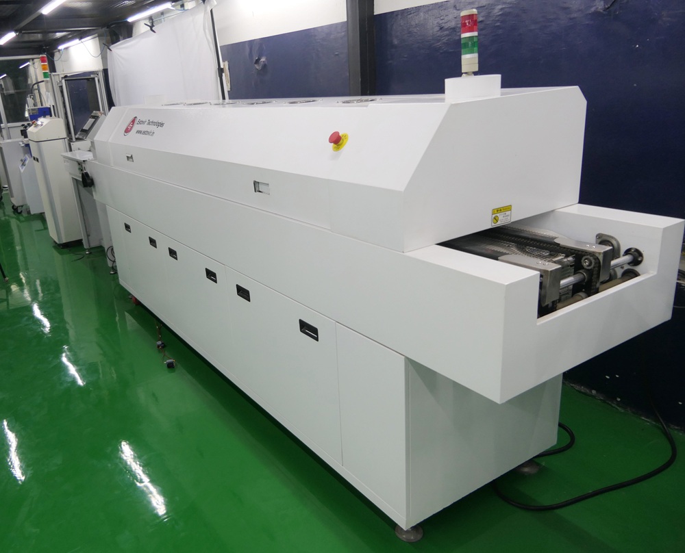 High precision reflow oven with closed loop PID temperature control