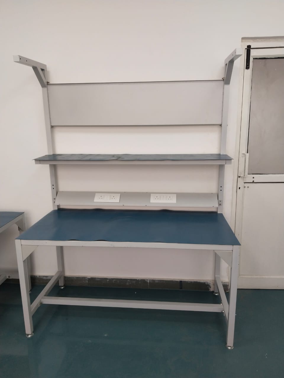 Modular aluminium frame work table for PCB assembly and electronics labs