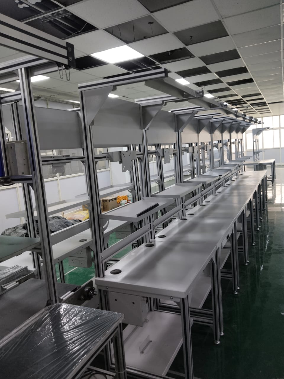 Inlet Conveyor – ET 1000 EC used in SMT and PCB assembly line for precise, ESD-safe, and vibration-free board transfer between stations.