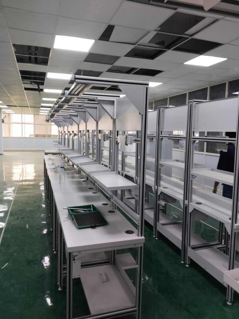 ET 1000 EC PCB Linking Conveyor with adjustable width, stainless-steel top, and SMEMA interface for seamless PCB transfer in automation lines.